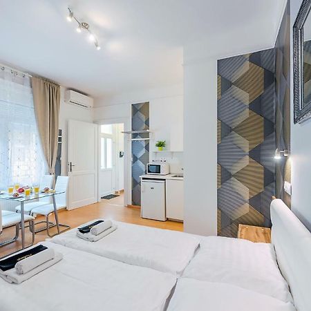 Parking, Ac, Wifi 2 Room Apartment In The Center Будапеща Екстериор снимка